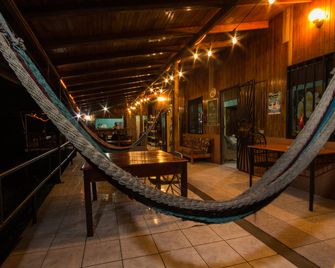 Pura Natura Lodge Manuel Antonio - מנואל אנטוניו - פטיו