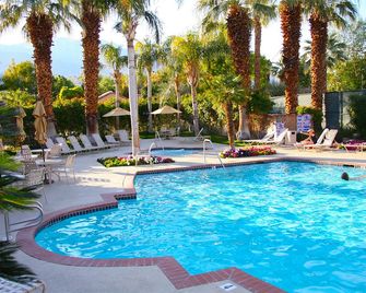 The Oasis Resort - פאלם ספירנגס - בריכה