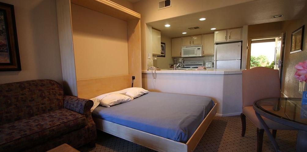 The Oasis Resort Palm Springs Compare Deals
