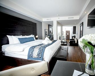 Sterling Inn & Spa - Niagara Falls - Bedroom
