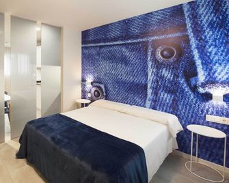 Apartamentos Divan - Vitoria-Gasteiz - Bedroom