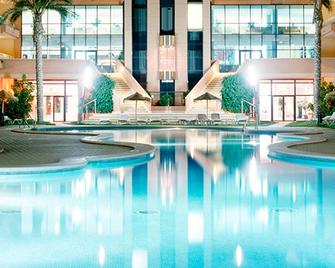 Advise Hotel Reina - Vera - Piscine
