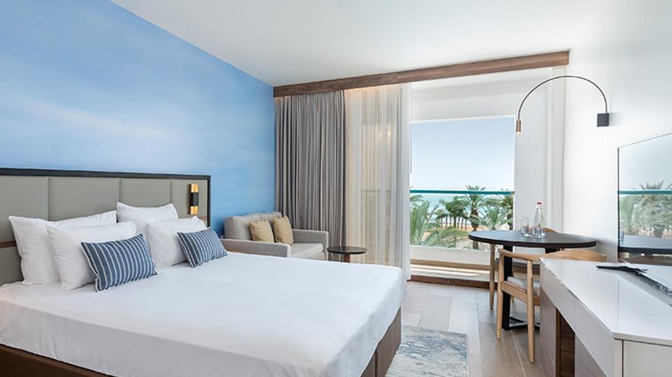 מלון ישרוטל ים המלח