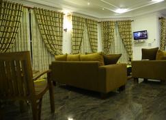 Royal Marine Inn - Colombo - Living room