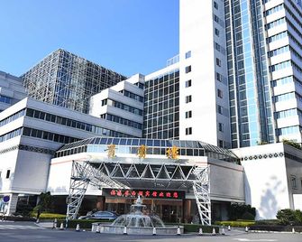 Fujian West Lake Hotel - Fuzhou - Building