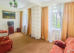 Pansionat Oktyabr - Kislovodsk - Living room