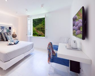 Hotel Amalfi - Amalfi - Habitación