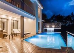 Atlantic Heritage Luxury Villa - Madalena - Piscina