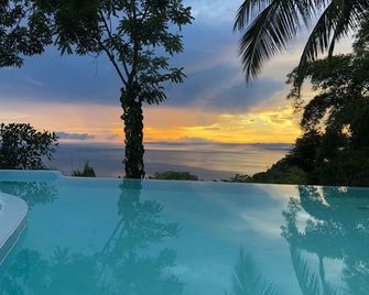 Hotel La Mariposa - Quepos - Piscina