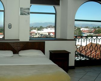Alajuela Backpackers Airport Hostel - Alajuela - Schlafzimmer