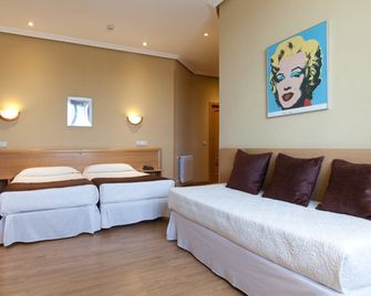 Hotel Mediodia - Madrid - Habitación
