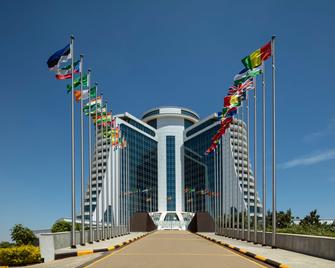 Pearl Of Africa Hotel - Kampala - Outdoors view