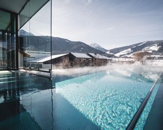 Hotel Fameli - Valdaora - Pool