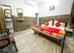 Rishikesh Sadan A Yoga & Spritual Retreat - Rishīkesh - Makuuhuone