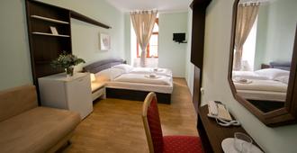 Hotel Amphone - Brno - Habitación