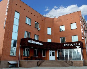 Grand Hotel Semey - Semipalatinsk - Building