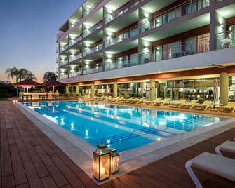 Areias Village Beach Suite Hotel - Albufeira - Pool
