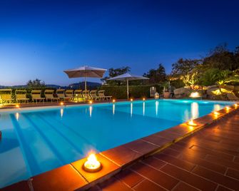 Agriturismo Casa Italia - Lamporecchio - Piscine