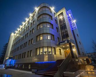 Polaris - Surgut - Edificio