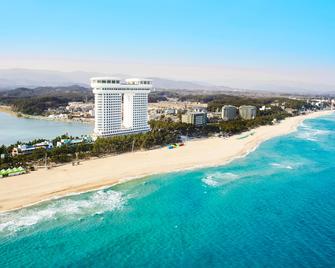 Skybay Hotel Gyeongpo - גאנגנאונג - בניין