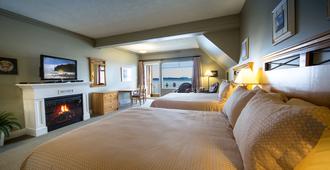 Sidney Waterfront Inn & Suites - Sidney - Schlafzimmer