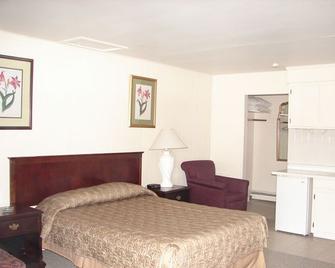 Swiss Motel - Riverhead - Schlafzimmer