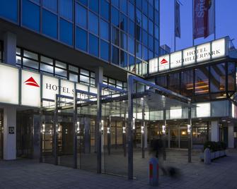 Austria Trend Hotel Schillerpark - Linz - Building