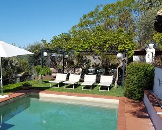 La Maison Galu' - Itri - Pool