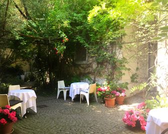 Hotel Wiener Kindl - Viena - Patio