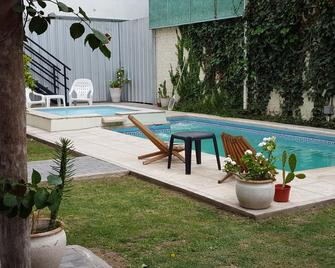 Chill Inn Hostel - Mendoza - Pool