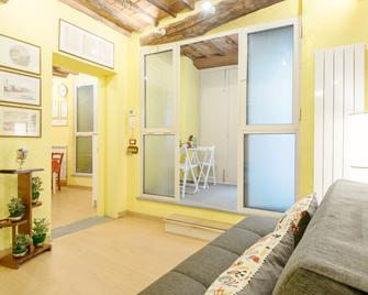 CozyBricks in Lucca - Apartments in Lucca Historical Center - Air Cond & WiFi - - Lucca - Huiskamer