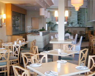 La Mercy Beach Hotel - La Mercy - Restaurante