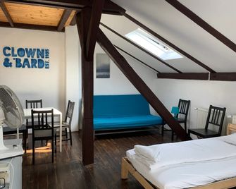Clown And Bard Hostel - Prague - Chambre