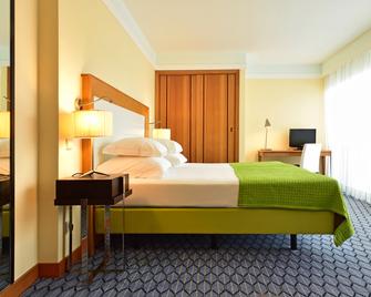 Pestana Promenade - Funchal - Bedroom