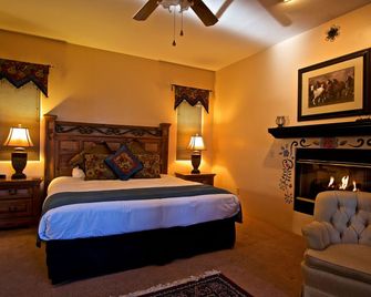 ألما دي سيدونا إن - سيدونا - غرفة نوم