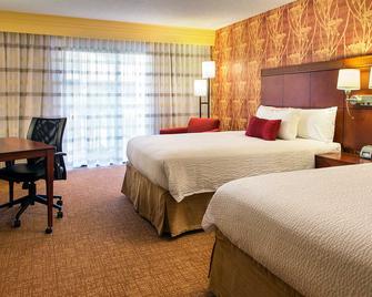 Courtyard by Marriott San Jose Cupertino - Cupertino - Bedroom