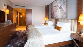 DoubleTree by Hilton Krakow Hotel & Convention Center - Krakow - Bedroom
