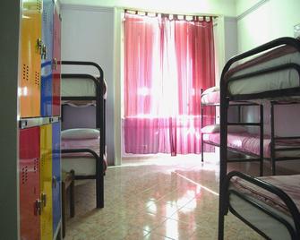 Hostel California - Milán - Habitación