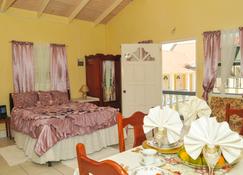Willies Court Apartments - Gouyave - Bedroom