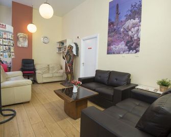 The Apache Hostel - Dublin - Living room