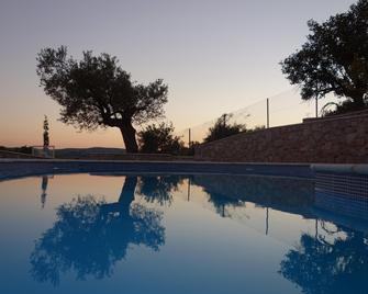 Sunny Place Resort - Kilada - Pool