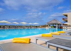 Hotel Oasis Salinas Sea - Santa Maria - Pool