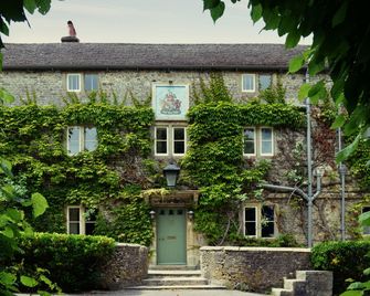 The Bath Arms at Longleat - Warminster - Budova