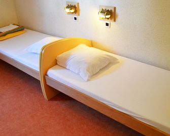 Auberge de Jeunesse - La Rochelle - Bedroom