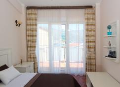 Mila & Aleksandr Apartments - Bečići - Habitación