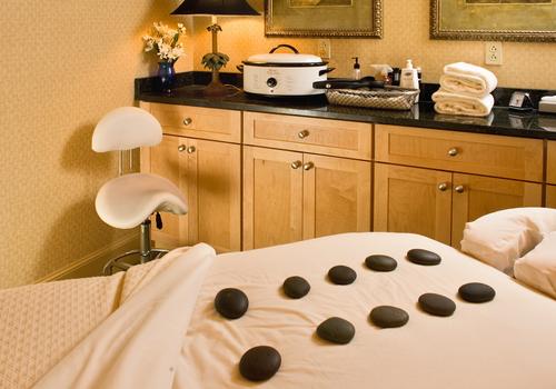 Christmas Farm Inn And Spa from $112. Jackson Hotel Deals ...