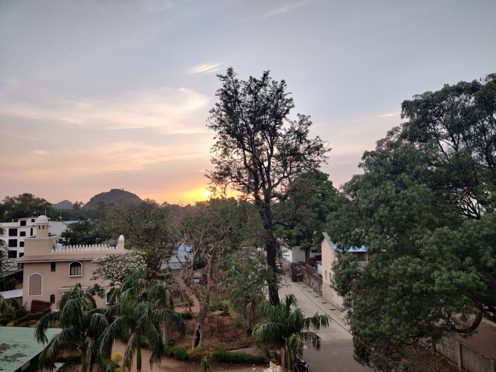 Hotel Utkarsh - Pachmarhi - Outdoor view