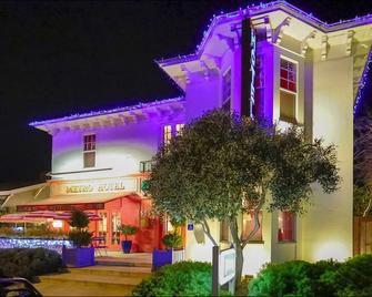Metro Hotel and Cafe - Petaluma - Budynek