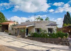 Pina Barosh Bnb - Rosh Pina - Building