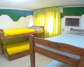 San Juan Hostel - San Juan - Bedroom
